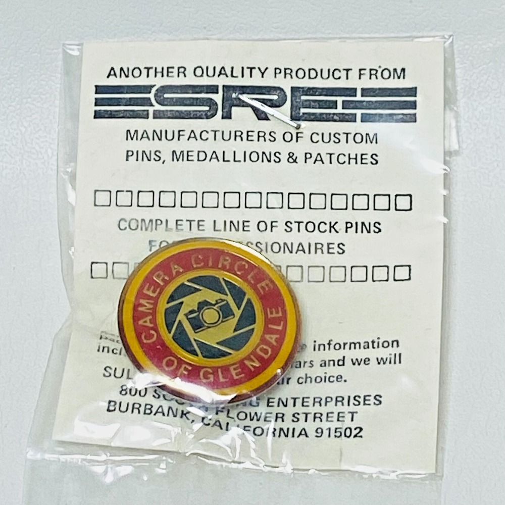 Vintage RARE SRE Camera Circle Of Glendale Enamel Hat/Lapel Pin 3/4"x 3/4" NOS
